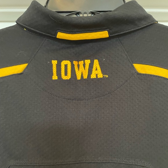 Nike Iowa Hawkeyes 🎉HP🎉 short sleeve polo shirt top size Medium- black - Picture 5 of 9